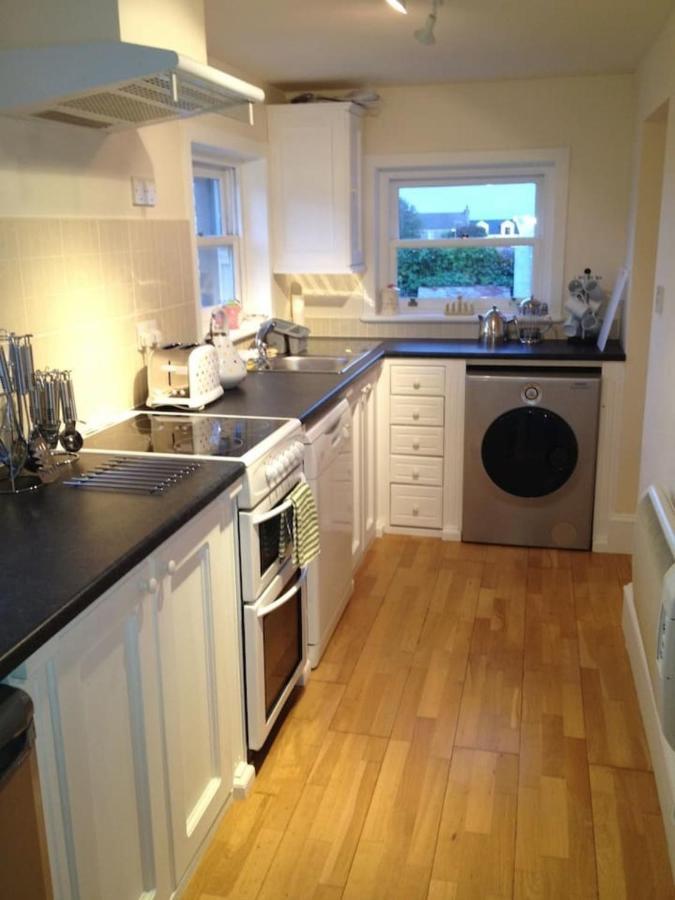 Quaint And Quirky Former Crofters Cottage In Port Ellen Luaran gambar